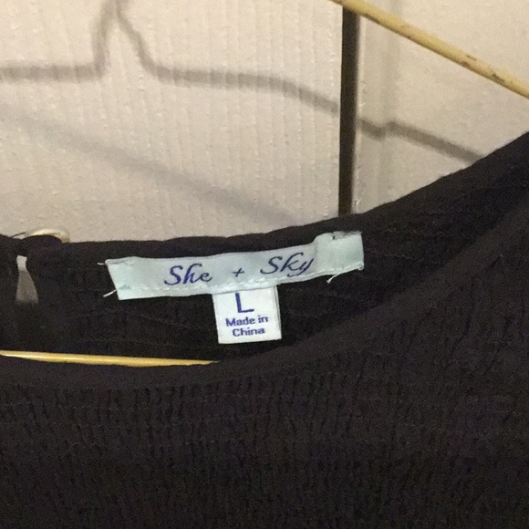 Top - Picture 3 of 3